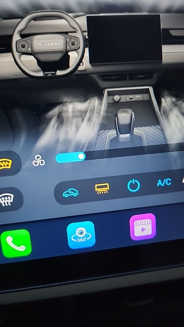 tg: Что за кнопка? Кто знает?