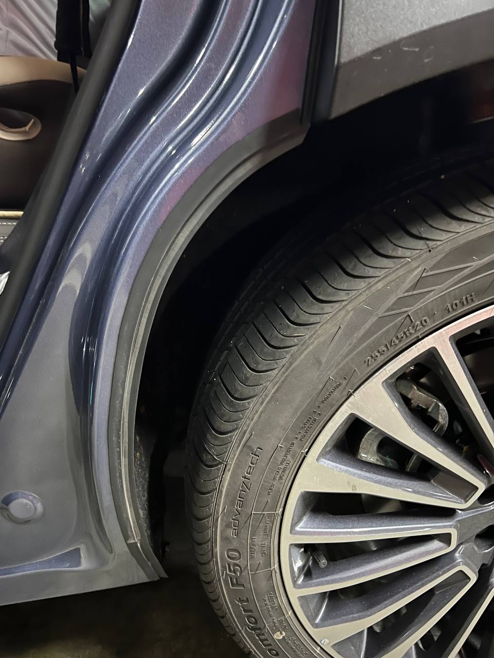 tg: А зачем клеили, натирает здесь, как на чери?