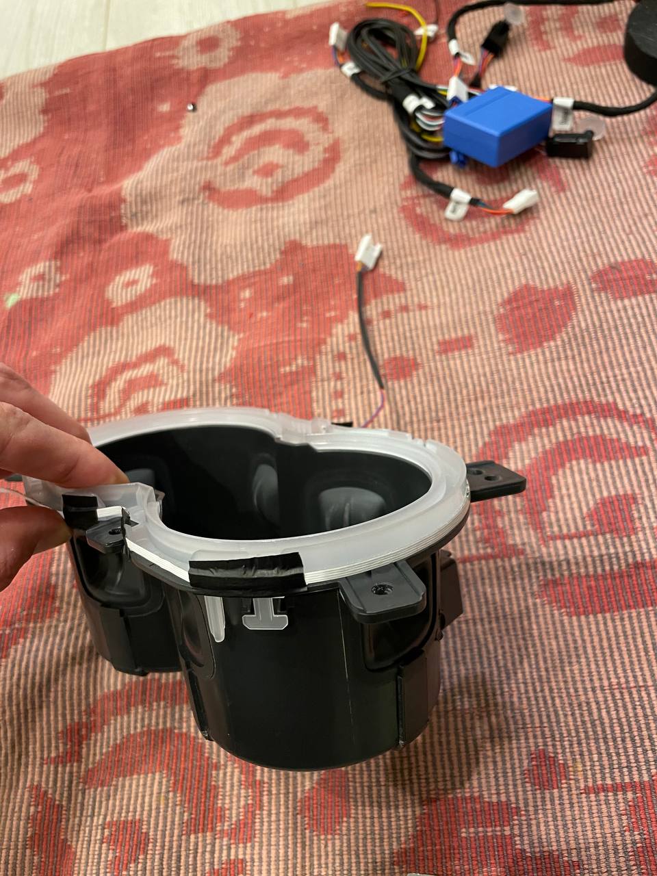 tg: Дружище, я правильно понимаю что добраться до подстаканников можно сня…