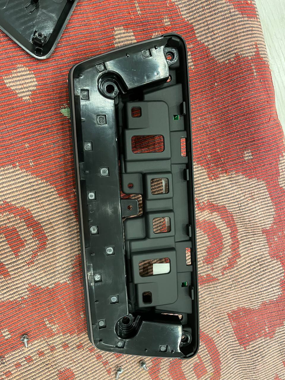 tg: Дружище, я правильно понимаю что добраться до подстаканников можно сня…