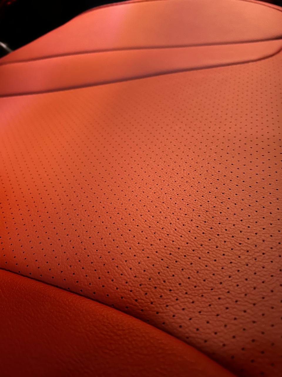 tg: Чехлы на белый салон никто не ставил?)