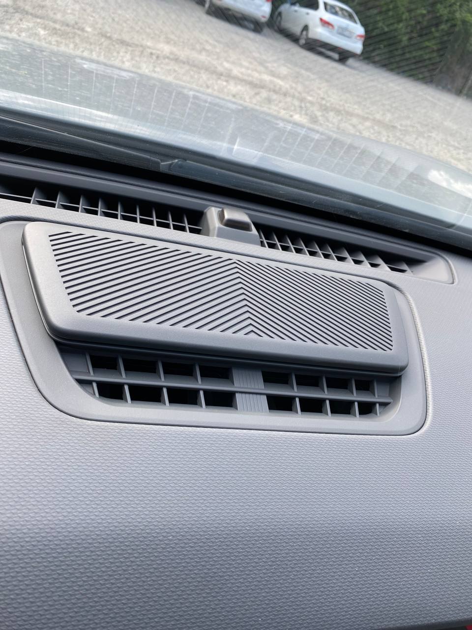 tg: Всем привет! Подскажите пожалуйста, у всех на машине дашинг ужасное зв…