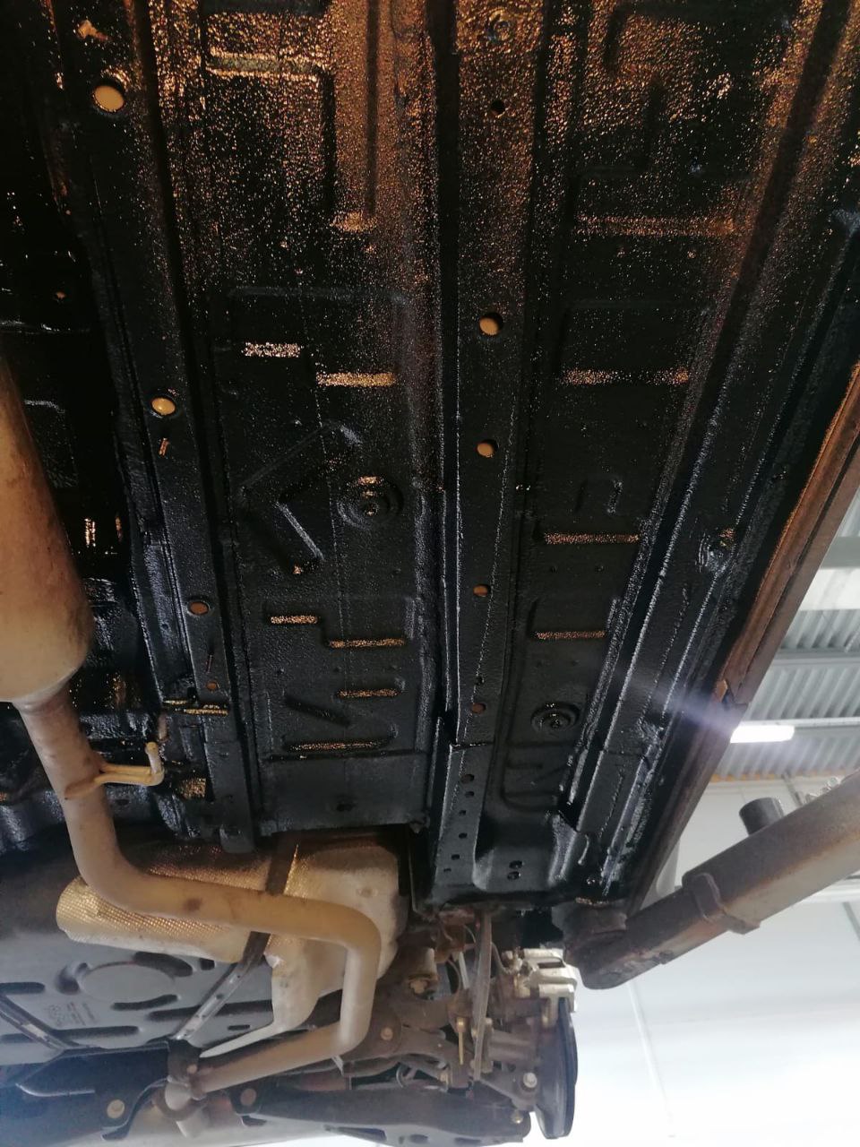 tg: С завода уже ржавая выходит что ли?))) По дну имею ввиду ))