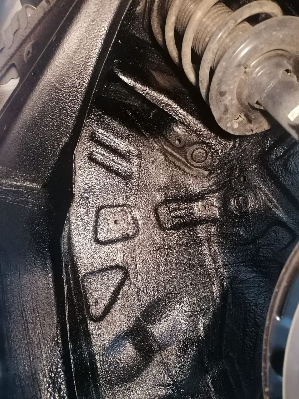 tg: С завода уже ржавая выходит что ли?))) По дну имею ввиду ))