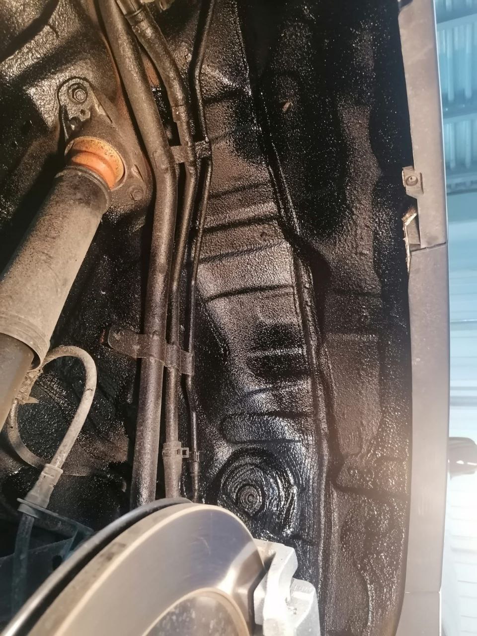 tg: С завода уже ржавая выходит что ли?))) По дну имею ввиду ))