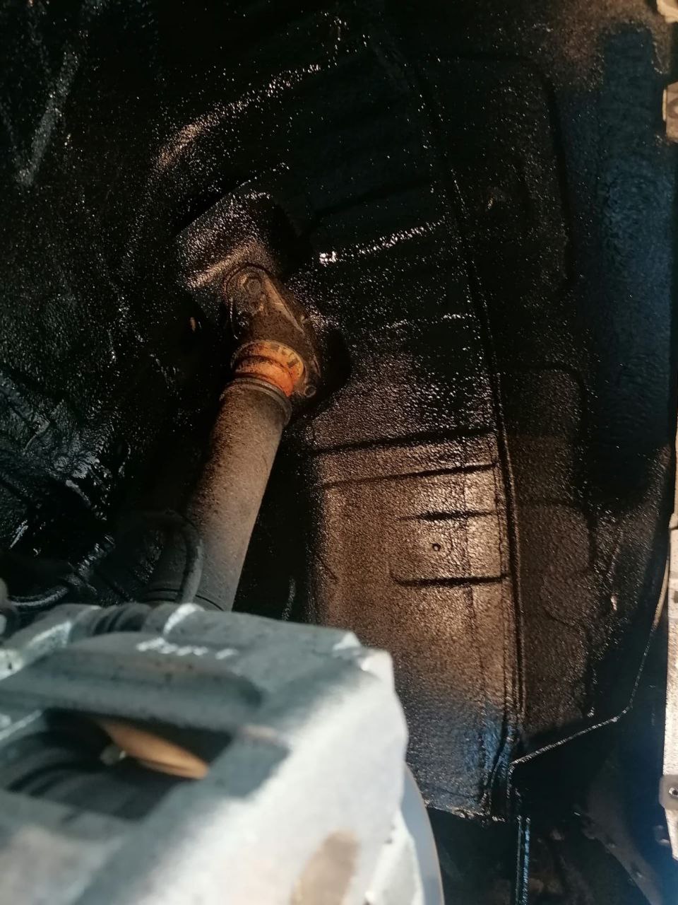 tg: С завода уже ржавая выходит что ли?))) По дну имею ввиду ))