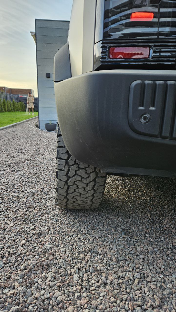 tg: Поставил 275/55. Впритык. Но проставки будут ещё 20 мм