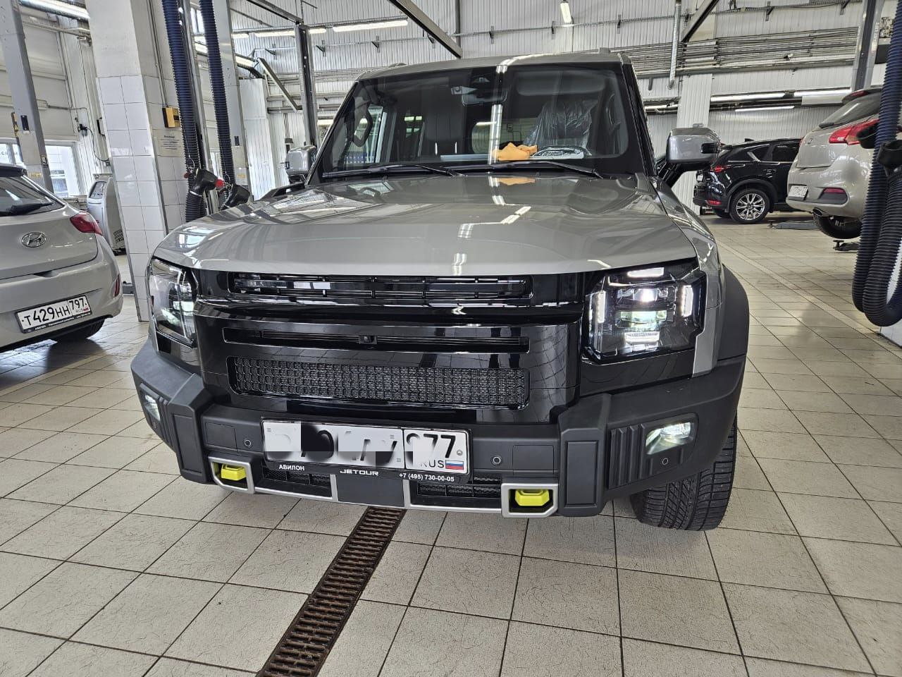 tg: Навела марафет) Решётка+ дефлекторы.