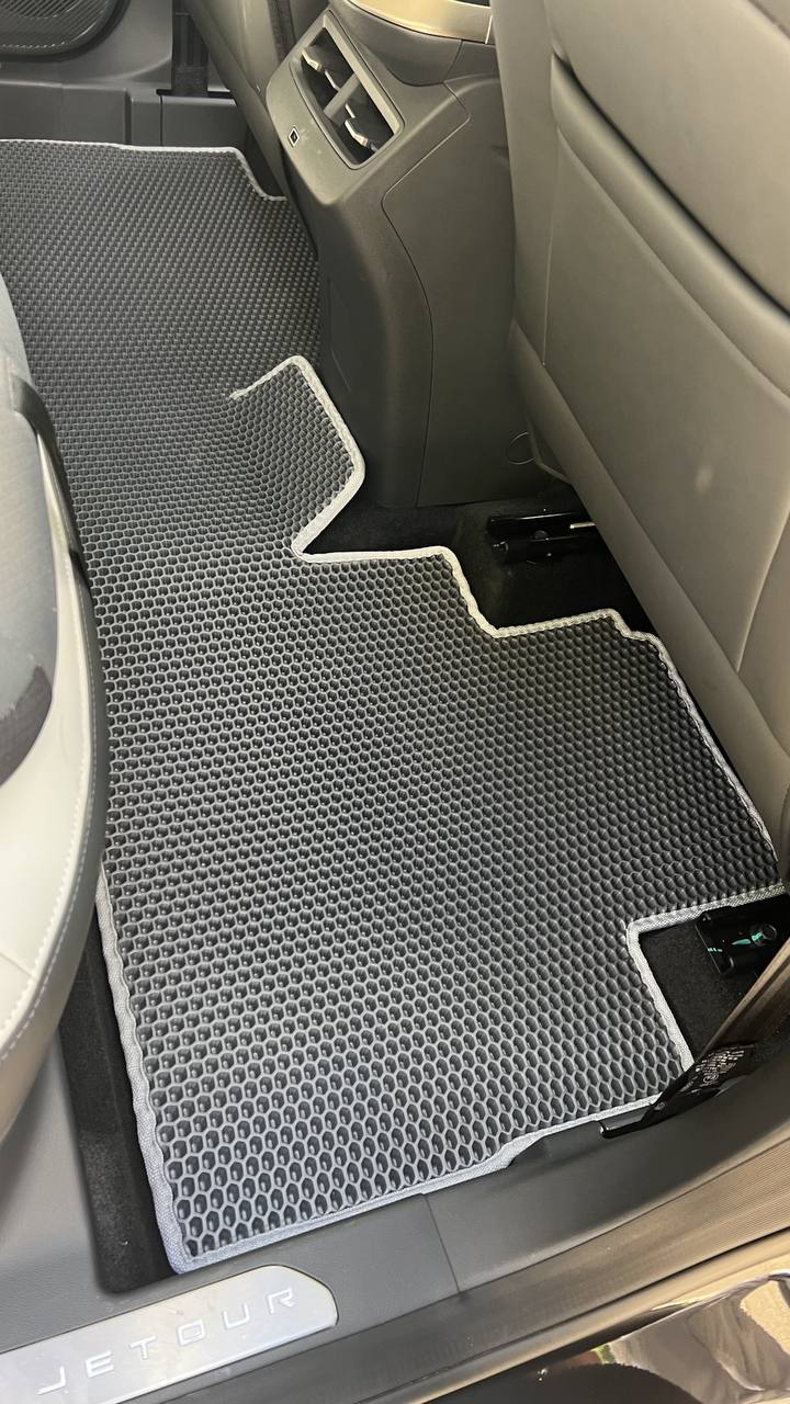 tg: Я даже машину серую взяла, что бы грязь не видеть