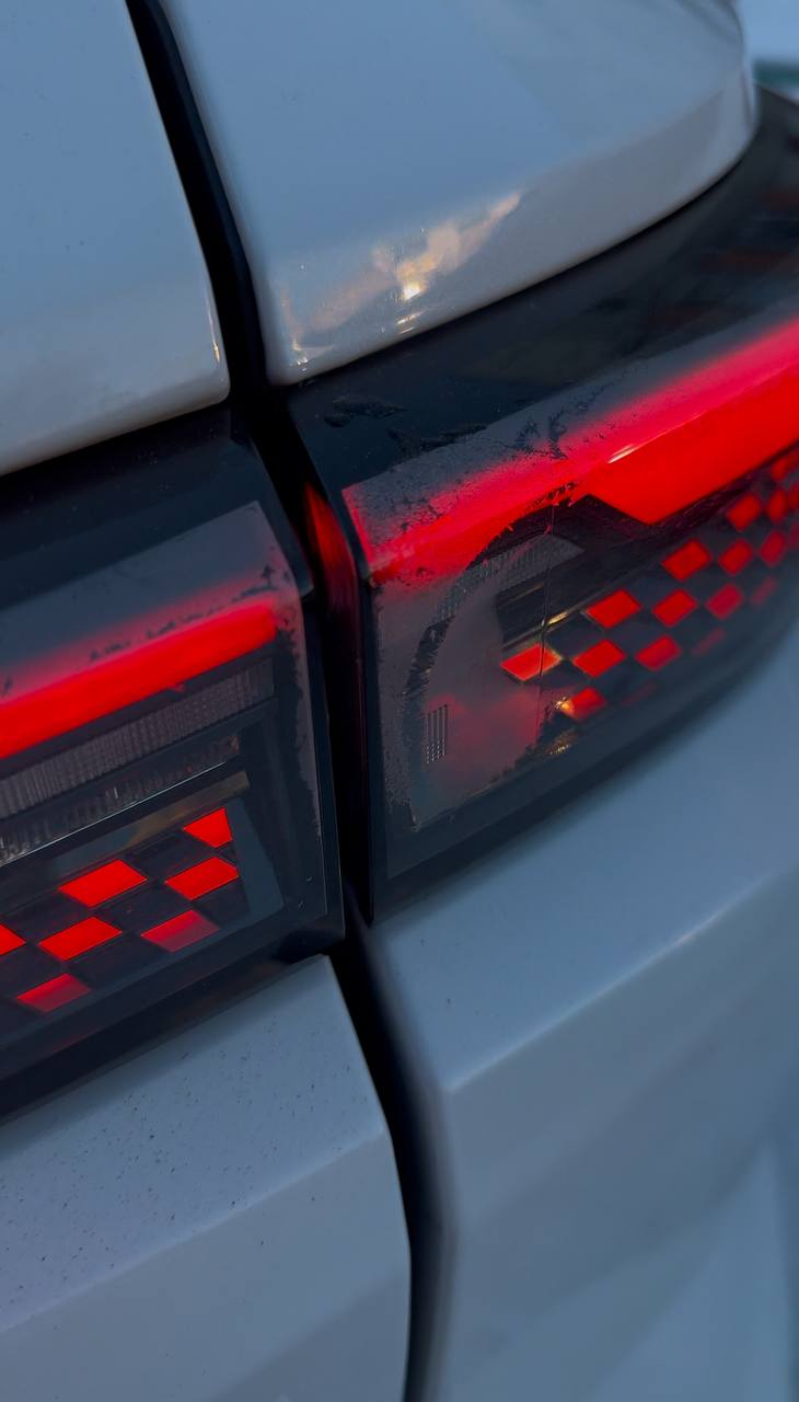 tg: Ребята, добрый вечер 😄 Это норм в фарах? Так должно быть? Вы тут шар…