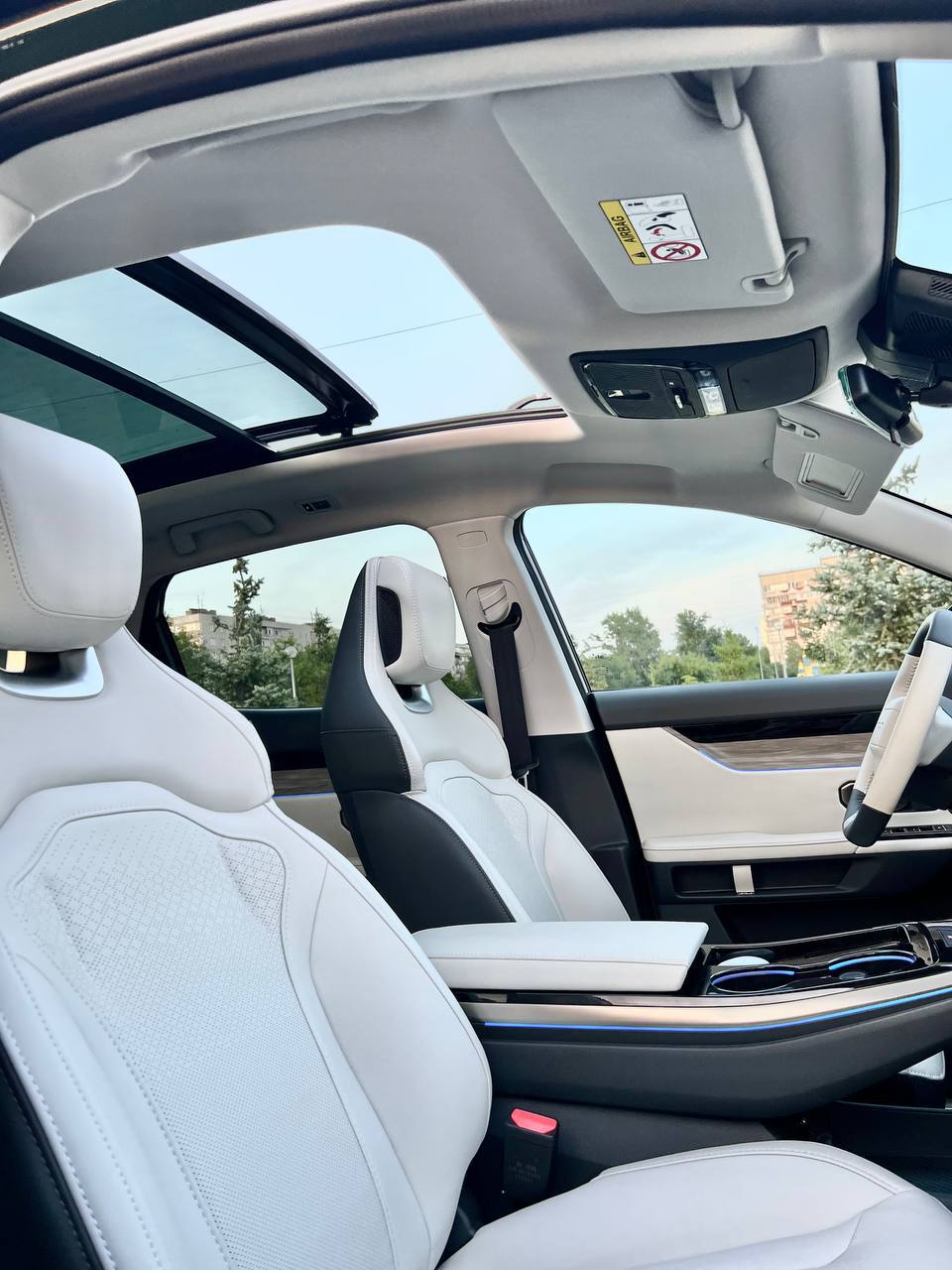 tg: Скиньте пожалуйста фото своих светло серых машин, выбираю между цветам…