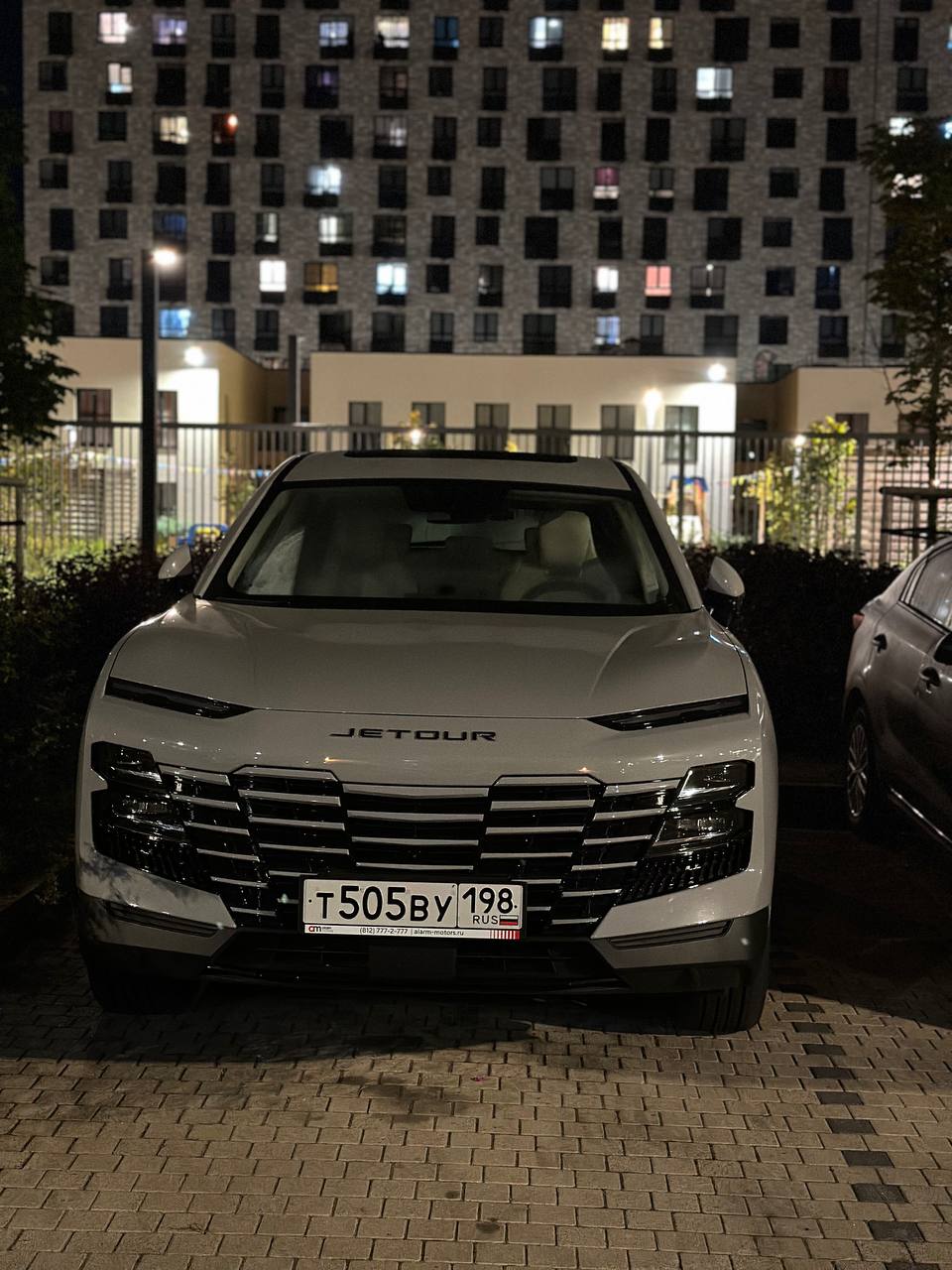 tg: Скиньте пожалуйста фото своих светло серых машин, выбираю между цветам…