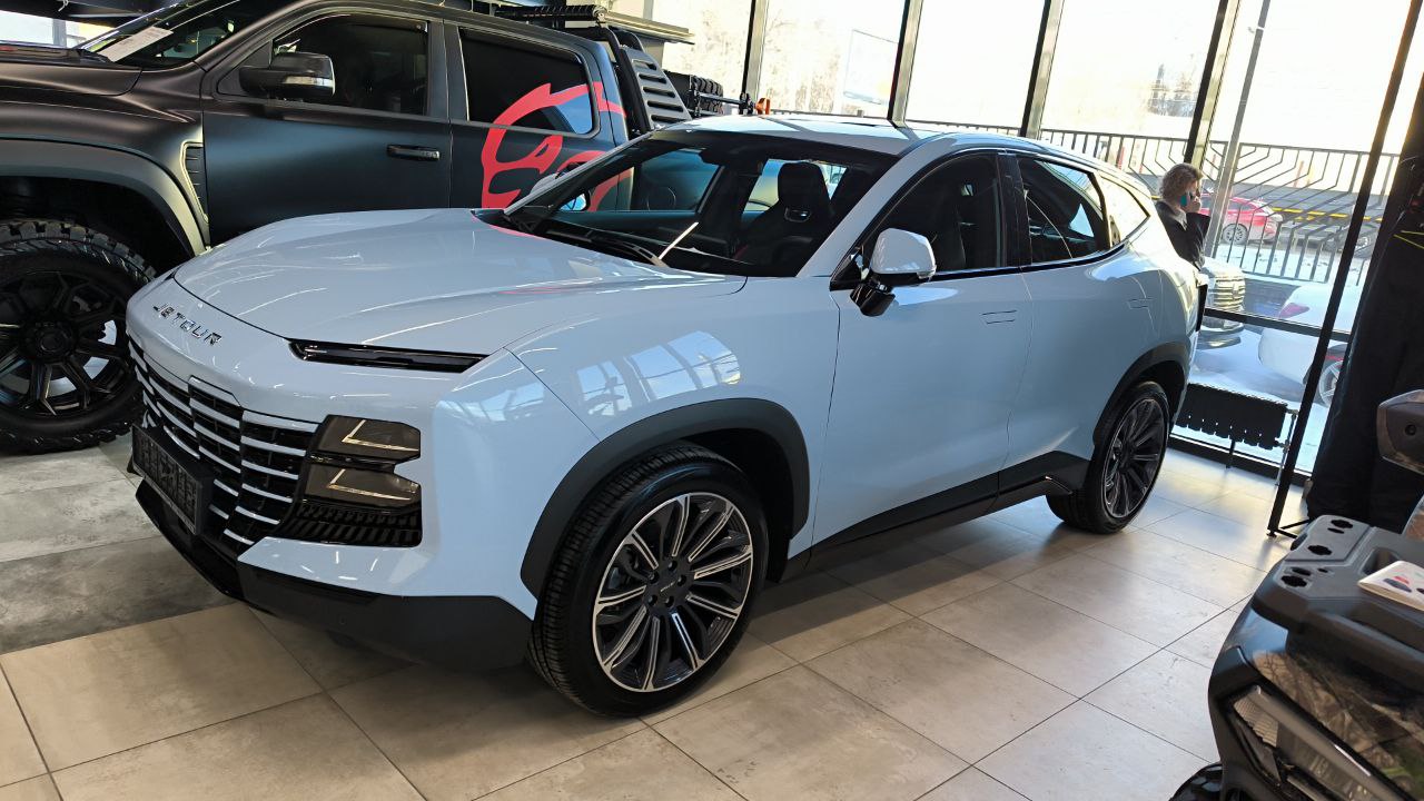 tg: Скиньте пожалуйста фото своих светло серых машин, выбираю между цветам…